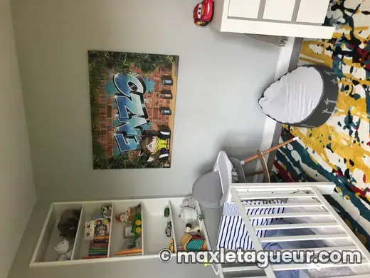 Graffiti prénom Enzo gris et jaune – tableau graffiti sur toile – style 11 – Max Le Tagueur